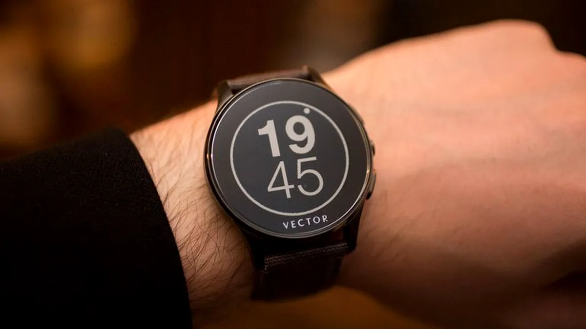 C t a pl tit Fitbit pe Vector Watch smartwatch ul conceput de rom ni