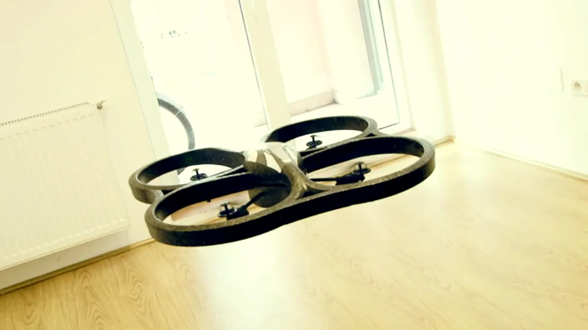 Parrot AR.Drone iti augmenteaza realitatea [Review]