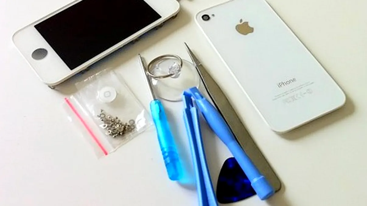 iPhone 4 alb, un pic mai accesibil