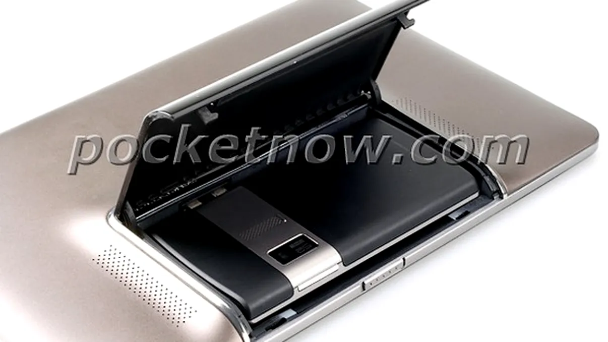 ASUS PadFone se apropie de momentul dezvaluirii