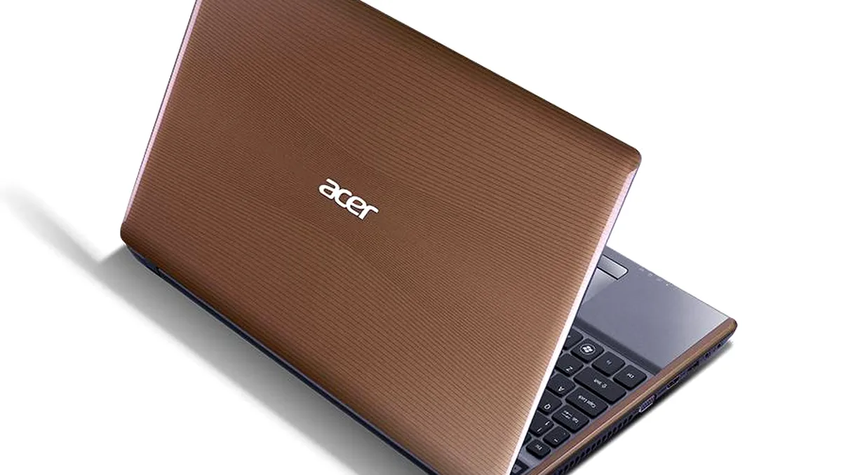 Acer Aspire X755 - Performanta superioara intr-un un nou design