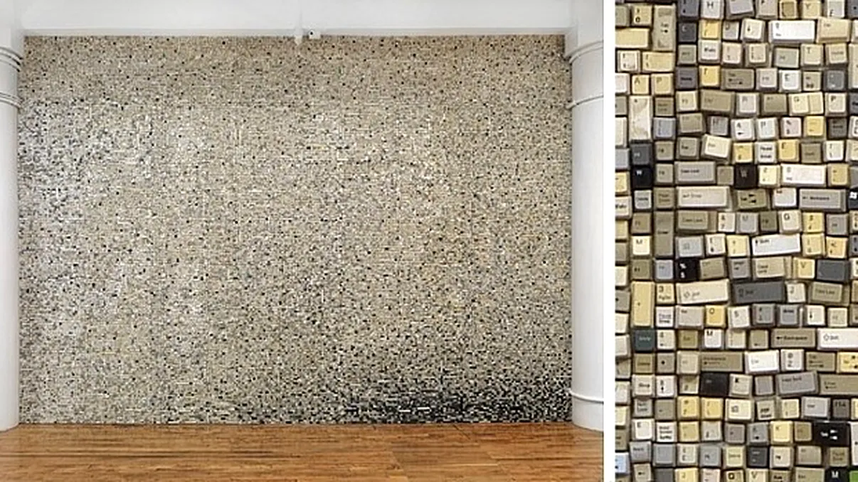 Sarah Frost - Unor artisti le place sa lucreze cu tastatura