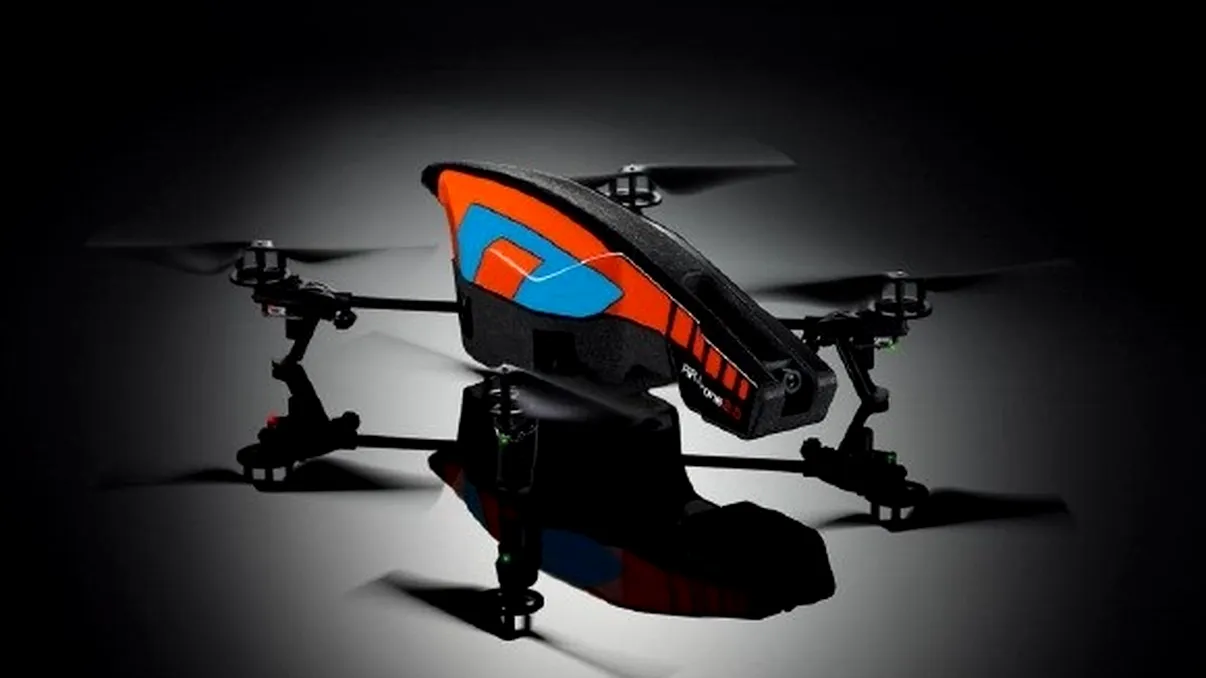 Parrot AR.Drone ajunge la 2.0: mai util, mai complex, mai polivalent