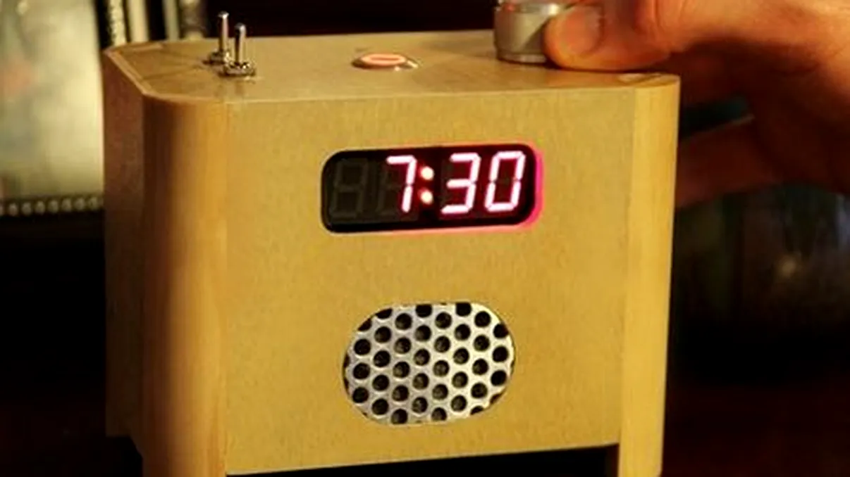 Un ceas cu alarma cu dezactivare de la distanta