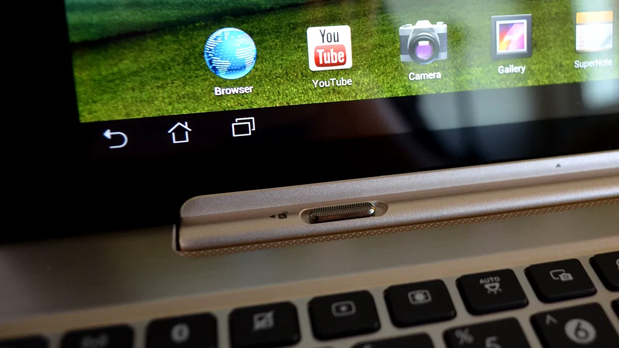 ASUS Transformer Infinity - Noul rege al tabletelor Android [REVIEW]