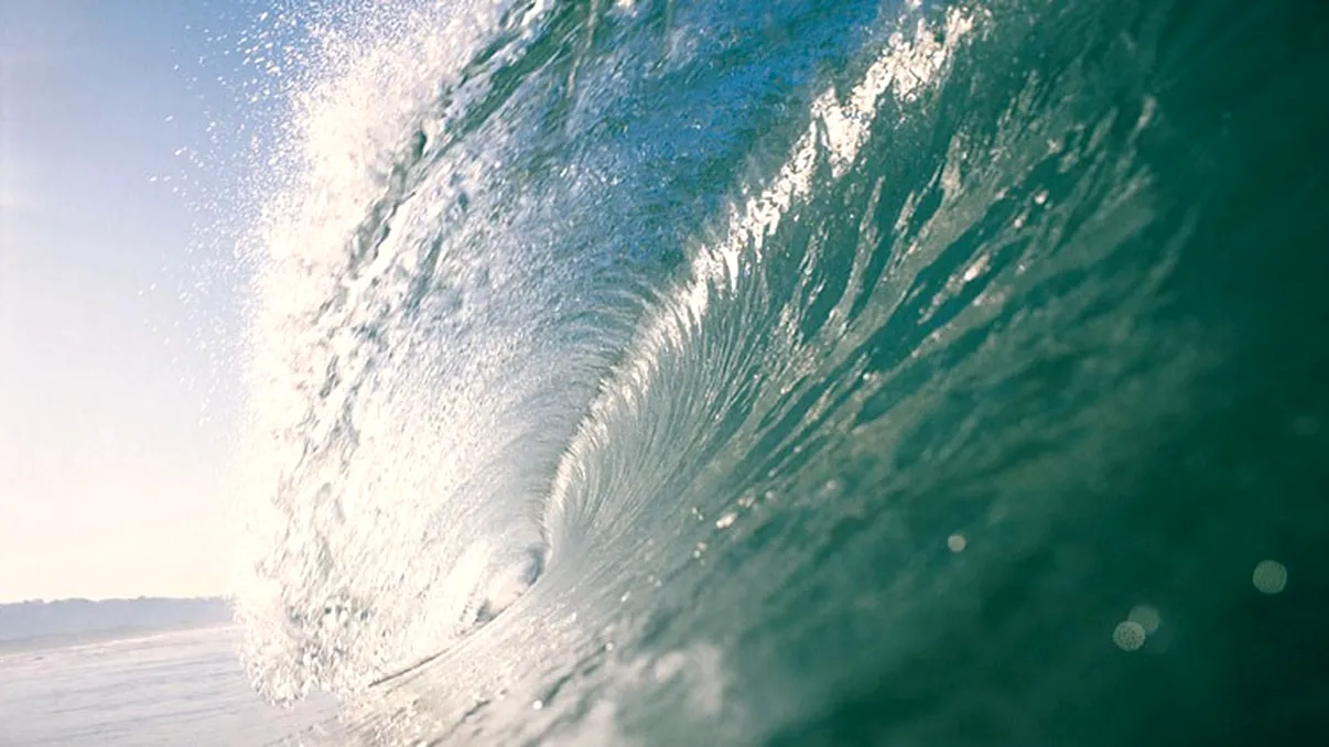 Un nou concept ar putea exploata energia din puterea valurilor