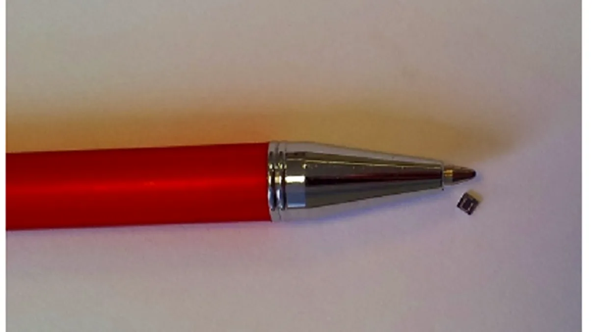 Sofant lanseaza cea mai mica antena de telefon din lume