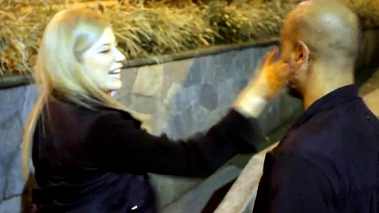 Un job neobisnuit te tine departe de Facebook