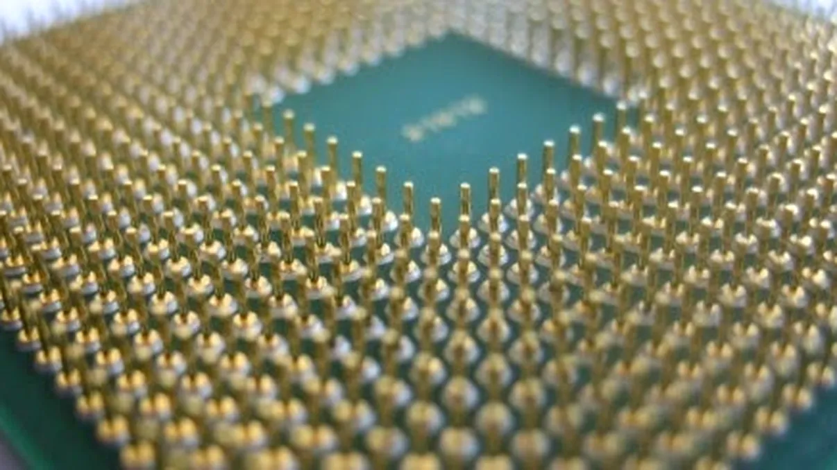 Intel face o mica pauza - Amana cu 6 luni procesoarele pe 14 nm