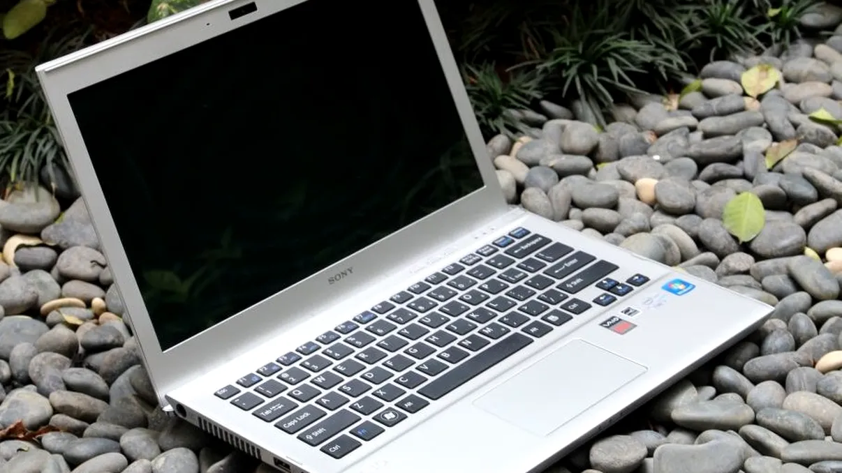 SONY VAIO T13 - Ultrabook cu personalitate si touchscreen [REVIEW]