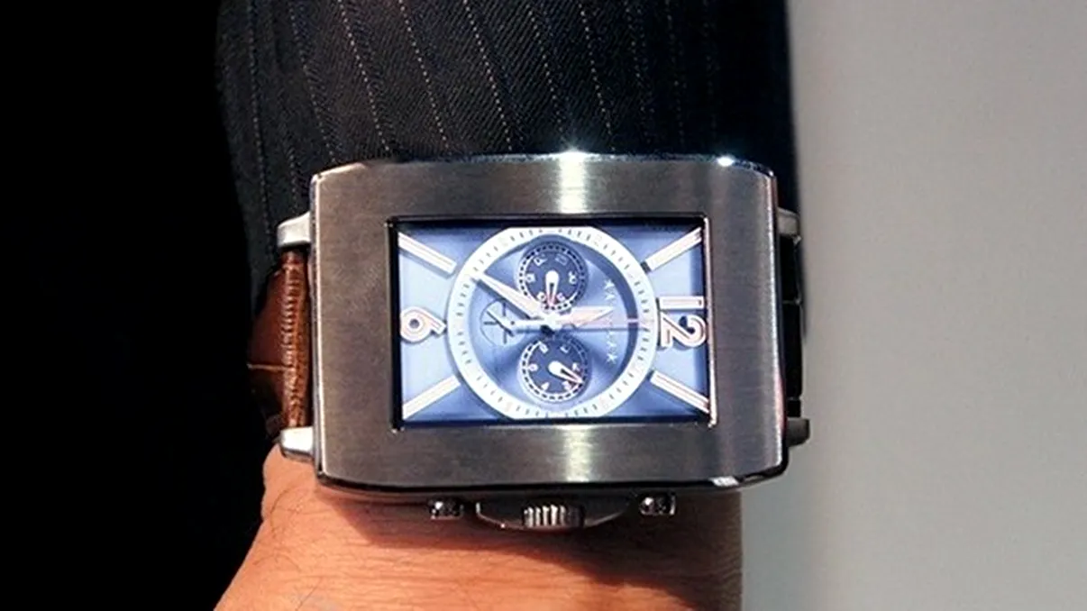 CES 2013 - Toshiba are un ceas atat inteligent cat si elegant