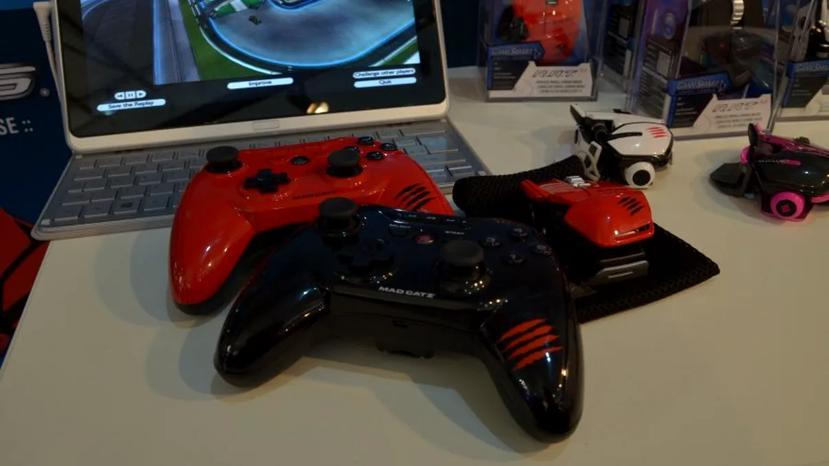 GameSmart de la Mad Catz, prezentat la MWC 2013