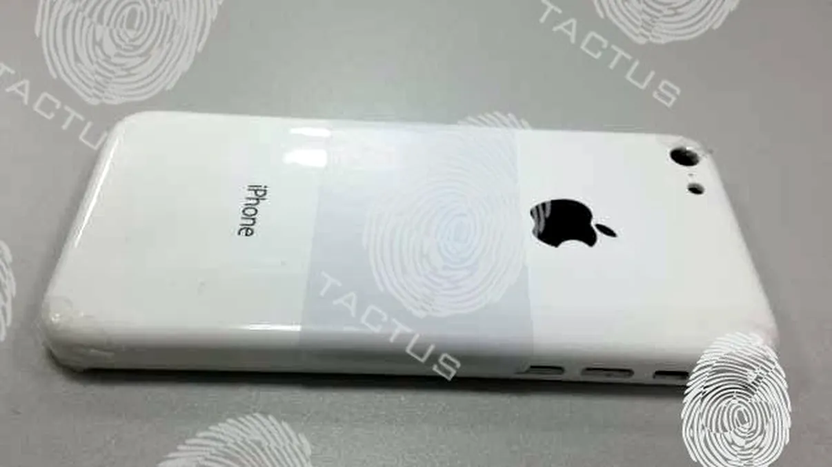 Iminentul iPhone ieftin, surprins in imagini