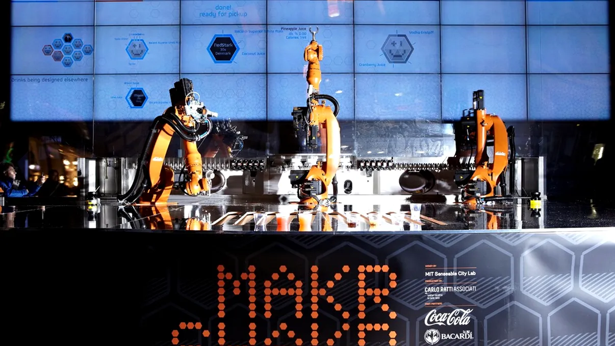 Makr Shakr, un robot mixologist e gata de cocktailuri