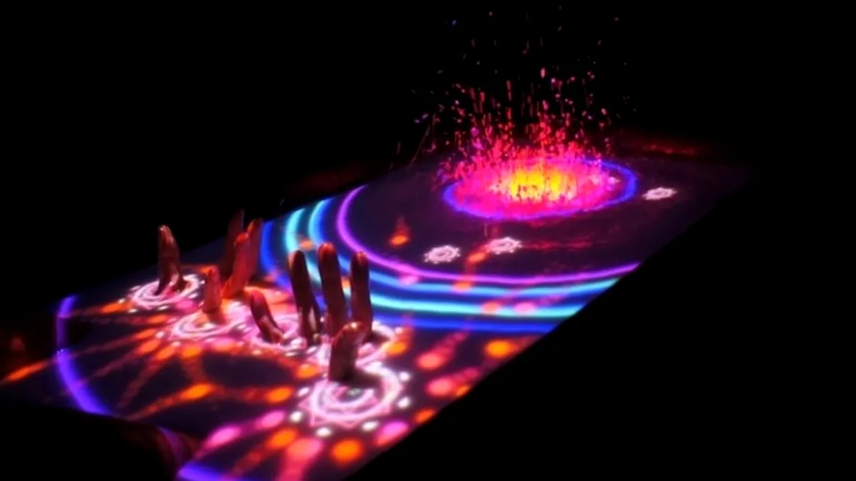 Aquatop iti aduce in baie un senzor Kinect si un proiector [VIDEO]