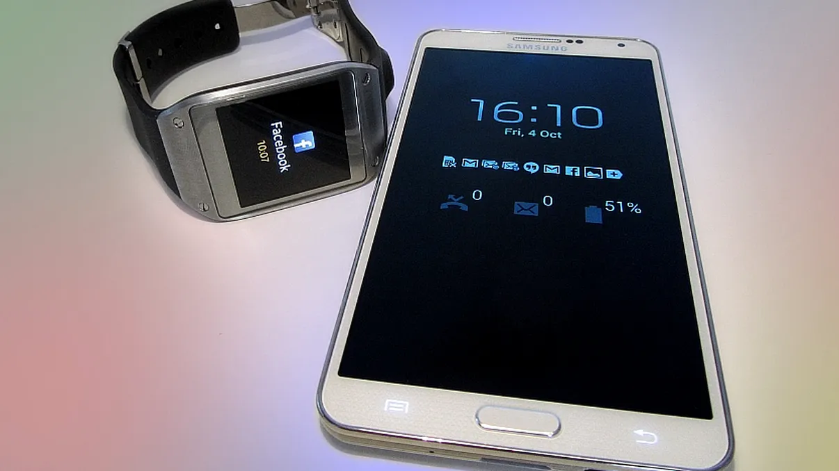 Cumparatori nemultumiti returneaza masiv Galaxy Gear