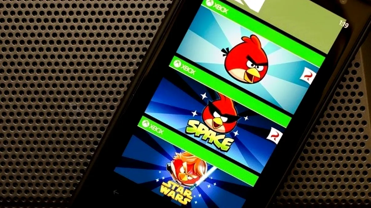 Trei jocuri Angry Birds primesc update-uri importante pe WP8
