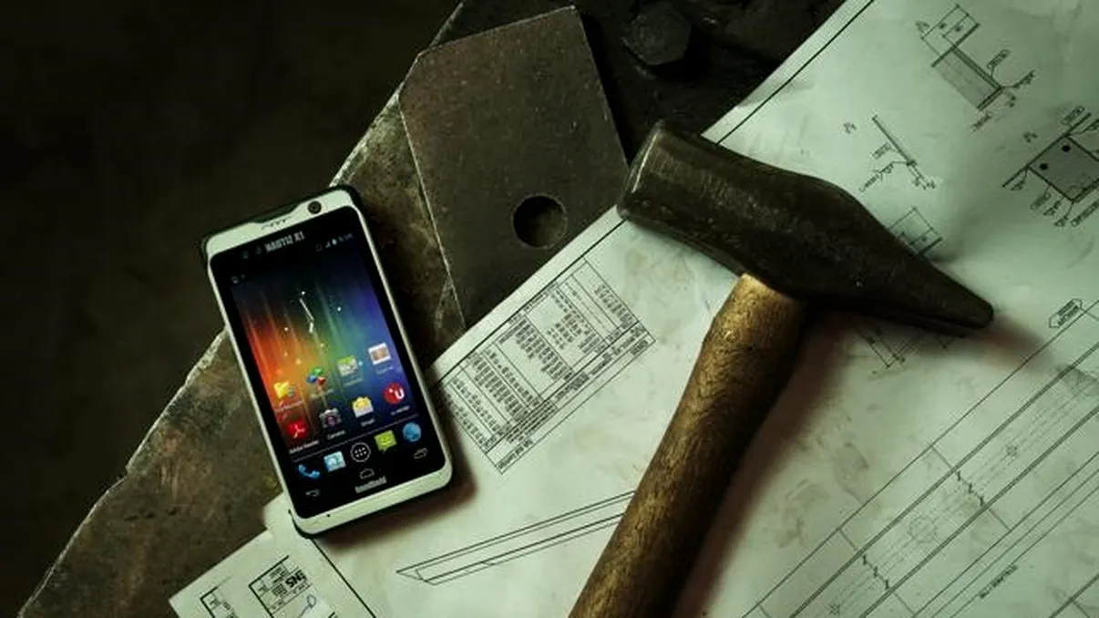 Nautiz X1 este un nou smartphone gata de război