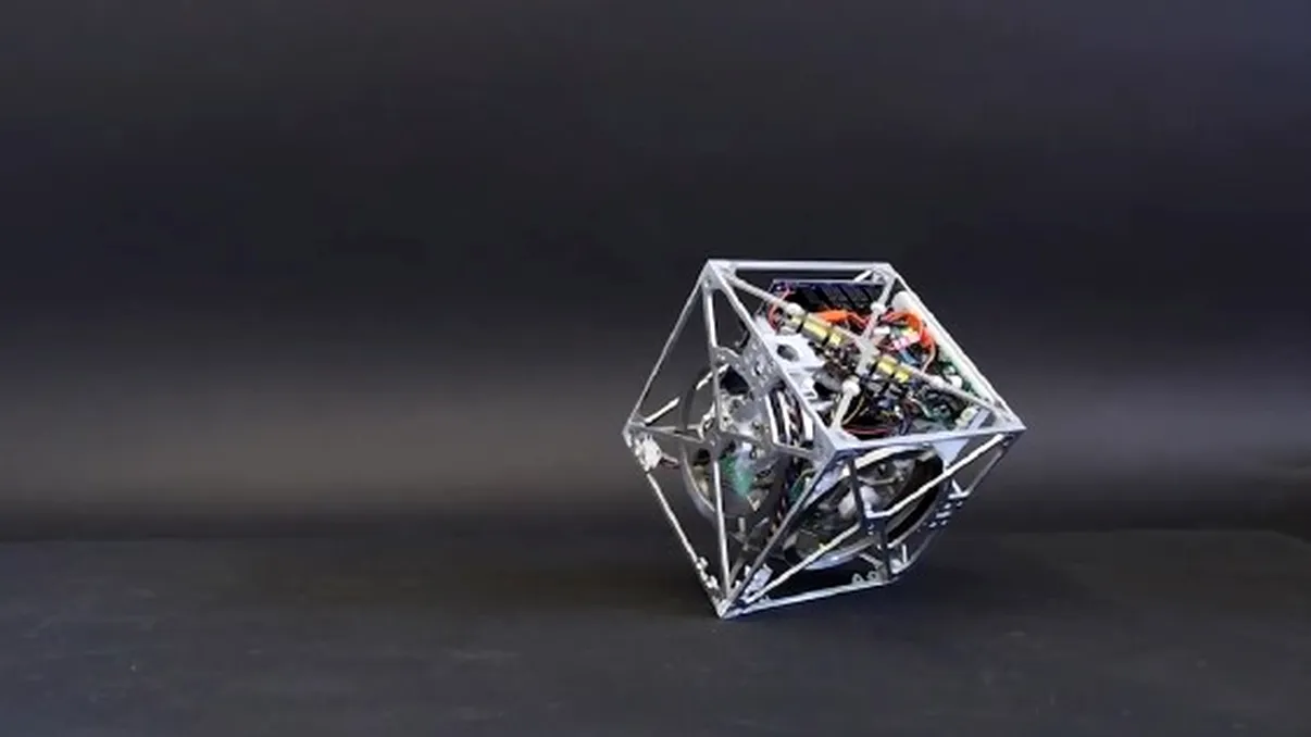 Cubli - un nou robot cubic ştie să stea pe vârfuri [VIDEO]