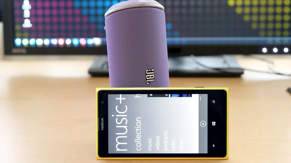 JBL Flip - Portabilitate maximă [REVIEW]