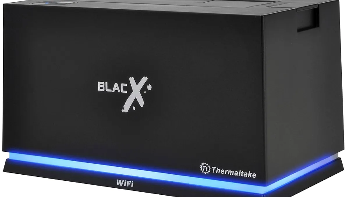 Thermaltake BlacX Urban WiFi, un Docking Station cu de toate