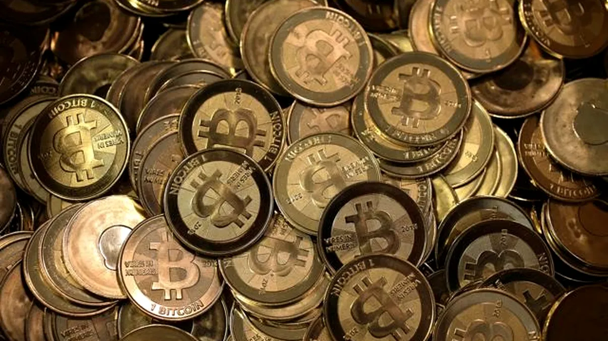 Un nou malware de Android îţi foloseşte telefonul pentru Bitcoin