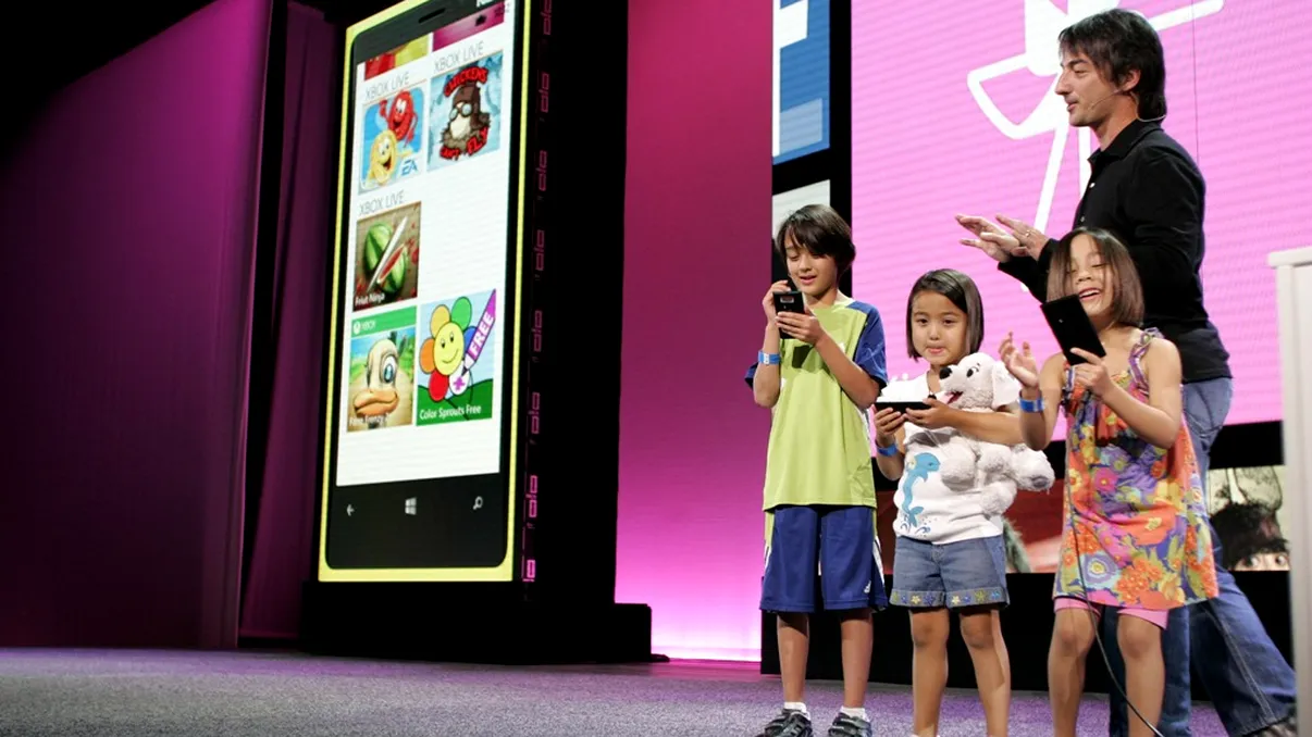 Un copil de 10 ani îşi manifestă aprecierea pentru Windows Phone [VIDEO]