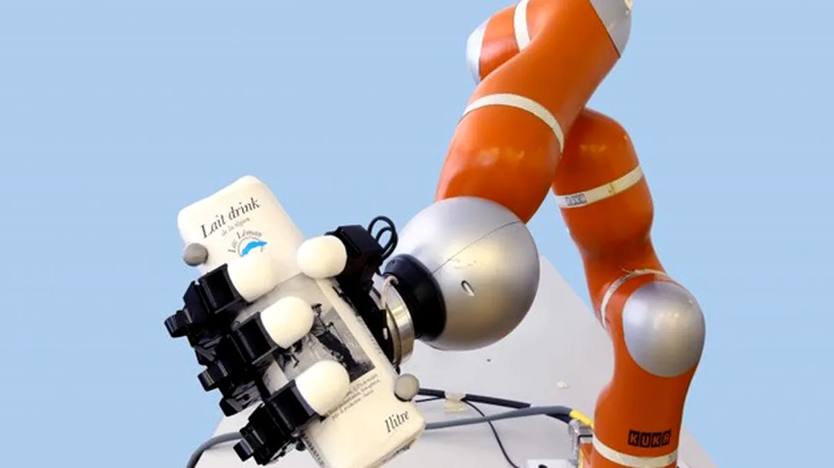 Un nou braţ robotic ultra rapid oferă reflexe incredibile [VIDEO]