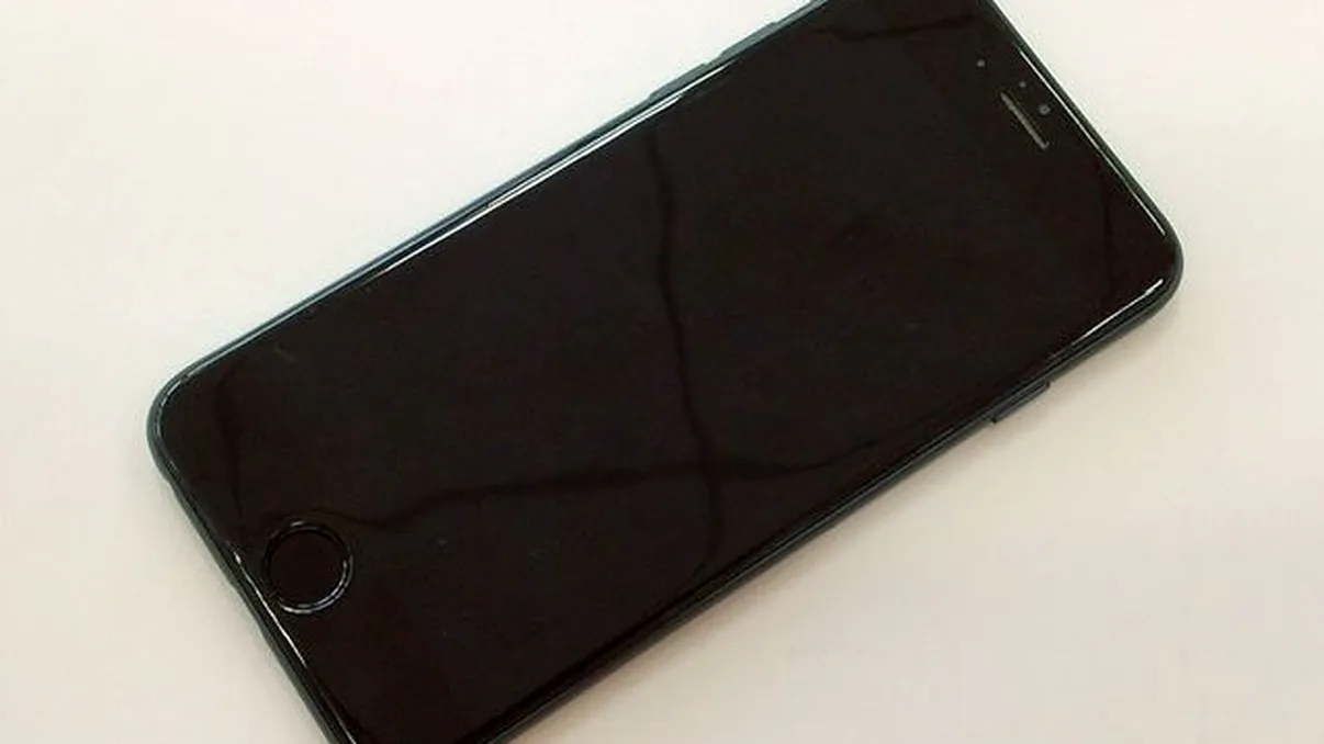 Supriză! Vor fi probleme cu stocurile de iPhone 6 la lansare