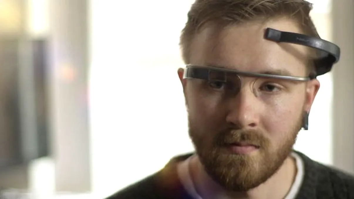 MindRDR permite controlul lui Google Glass folosind doar mintea