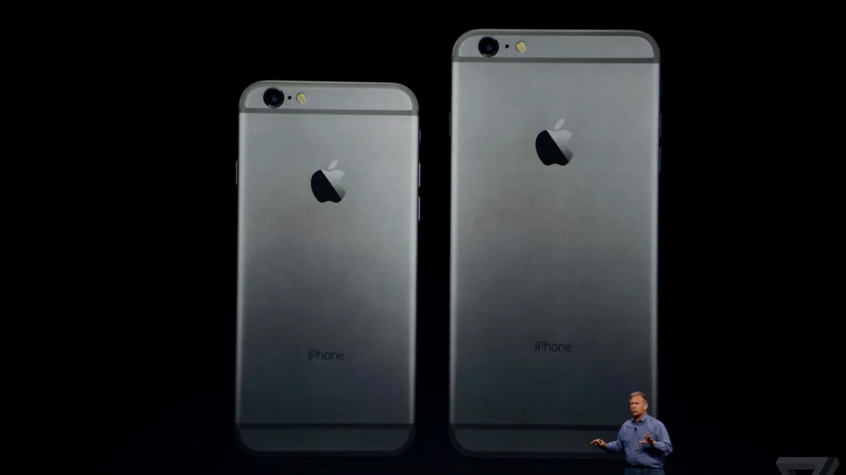 Lansare iPhone 6 și iWatch: Apple a lansat două telefoane și un ceas inteligent