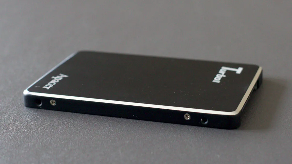 Apacer lansează un SSD portabil cu SATA și USB 3.0