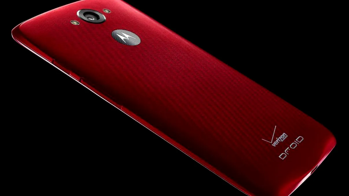 Motorola Droid Turbo apare în primele imagini: are carcasă din kevlar și dotări de vârf