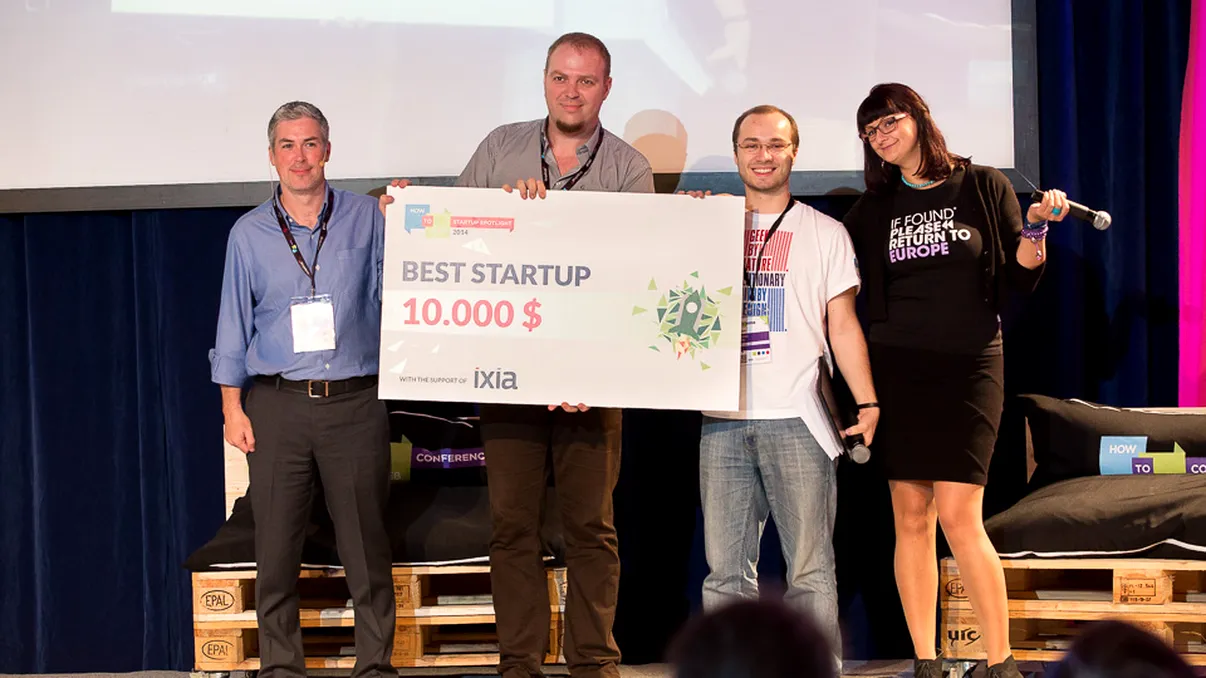 Axosuits, startup care dezvoltă exoscheleţi pentru persoanele cu dizabilităţi, câştigă How to Web Startup Spotlight 2014