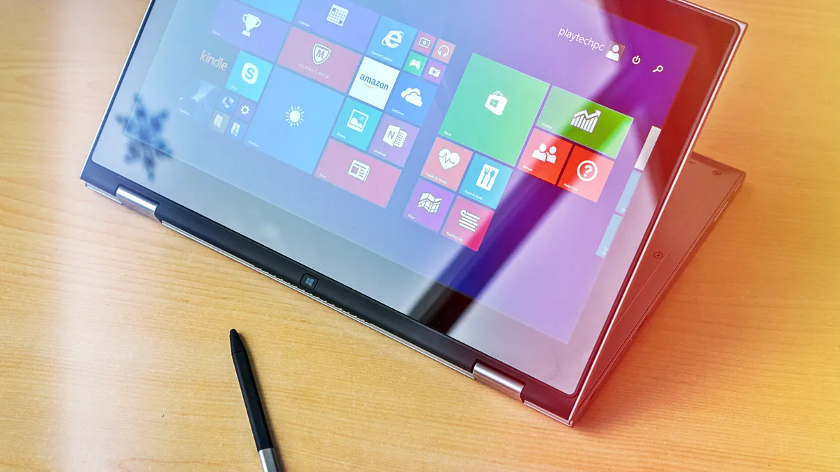 Dell Inspiron 7347 - un ultrabook serios cu o latură jucăușă [REVIEW]