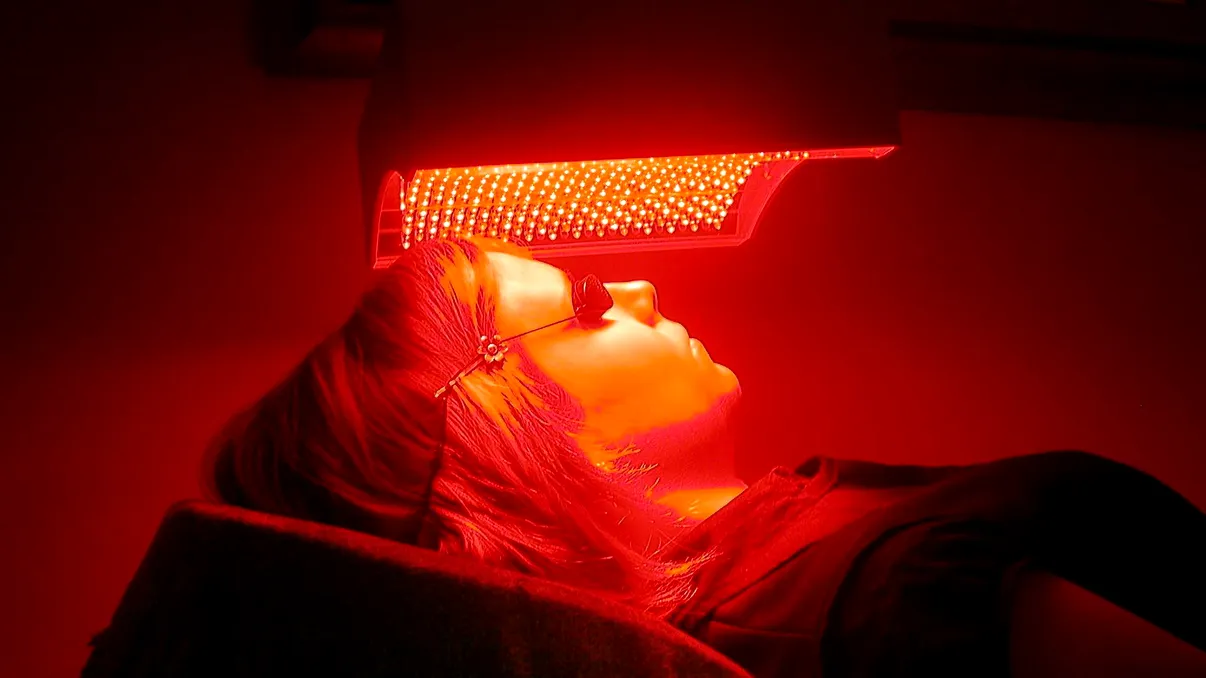 Cum te poate ajuta lumina să te vindeci de cancer