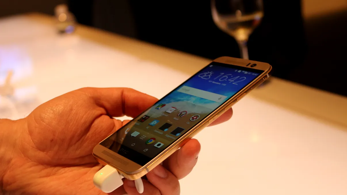 Prețul de vânzare al HTC One M9, făcut public