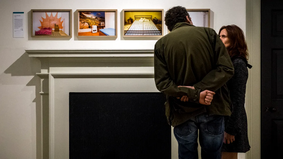 La Sony World Photography Awards, Cosmin Bumbuț e câștigător cu „Intimate room“