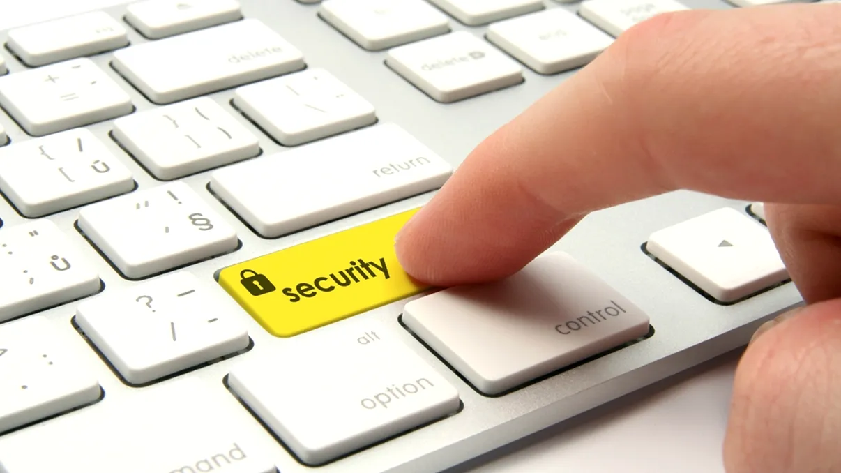 Nu te mai lăsa spionat în online. Cinci instrumente care-ți apără intimitatea