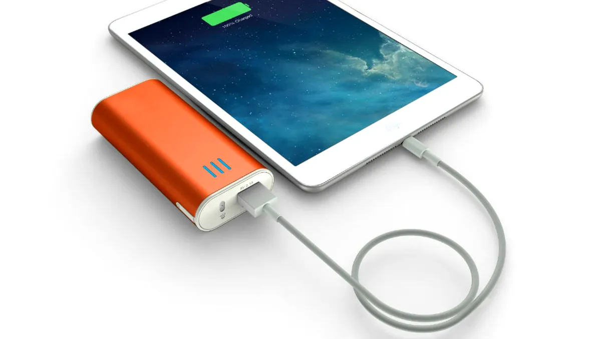 Poartă energia cu tine: 5 baterii externe pentru autonomie mare