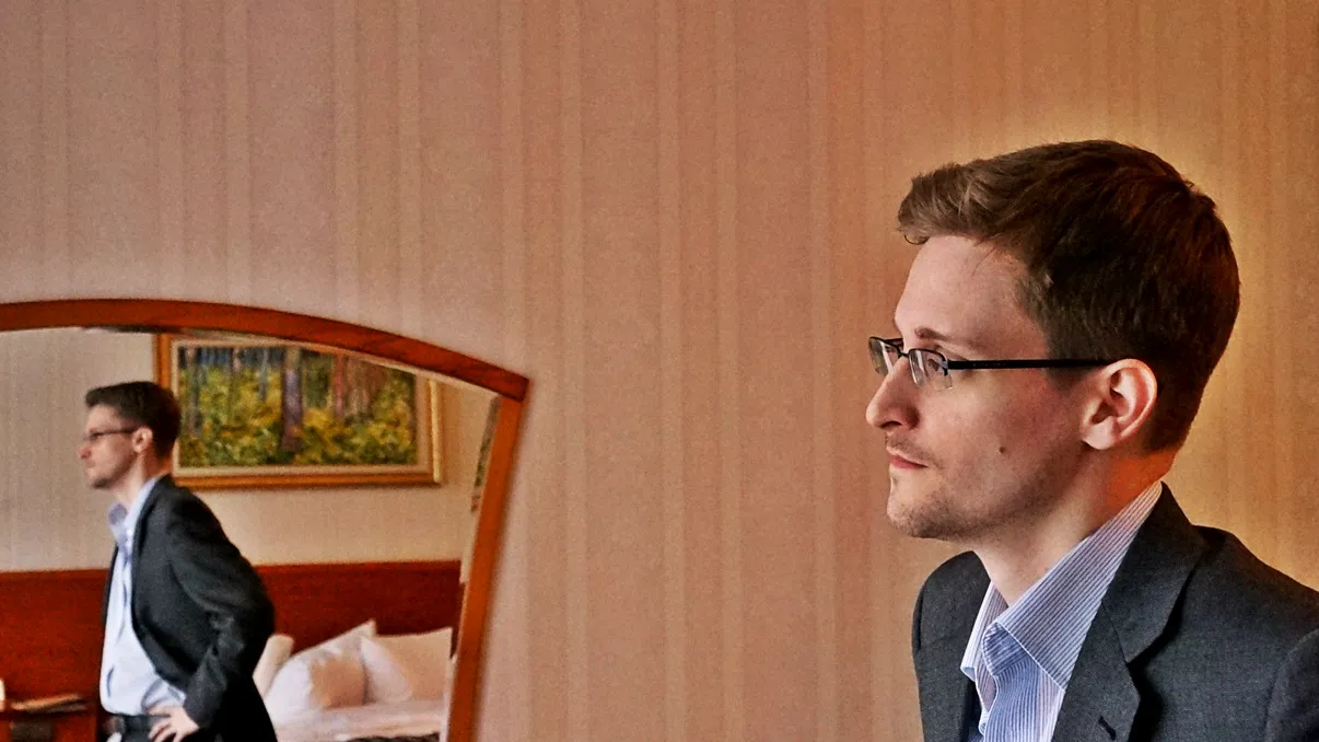 Documentele secrete furate de Edward Snowden ar fi fost decriptate de Rusia și China