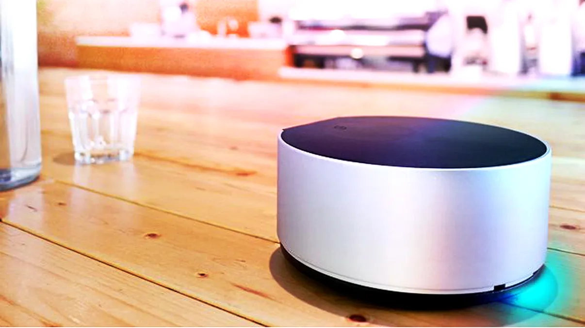 Robotul care curăță cu ajutorul luminii [VIDEO]