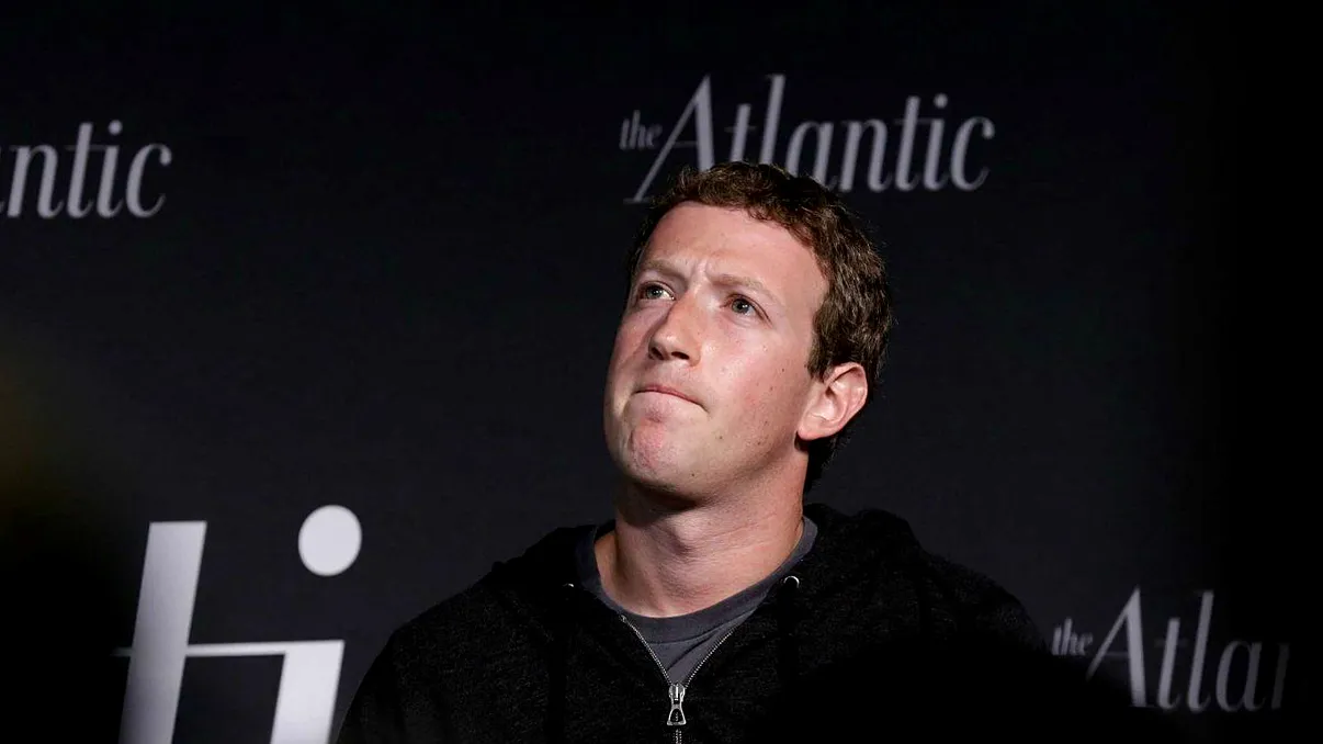 Zuckerberg se bucură degeaba: șase din șapte persoane nu sunt conectate la Facebook