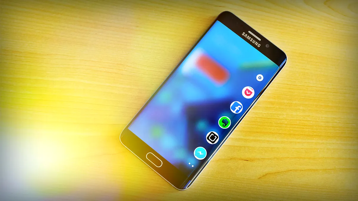 Samsung Galaxy S6 edge+ - Curbura cea nouă a Împăratului [REVIEW]