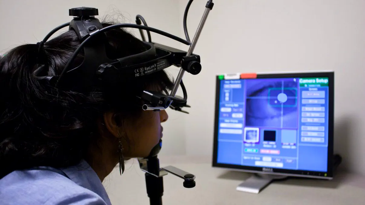 Dispozitivele cu funcție de urmărire a ochiului îi salvează pe paralitici