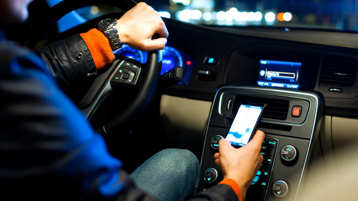 Telefoanele învață să gândească precum mașinile autonome