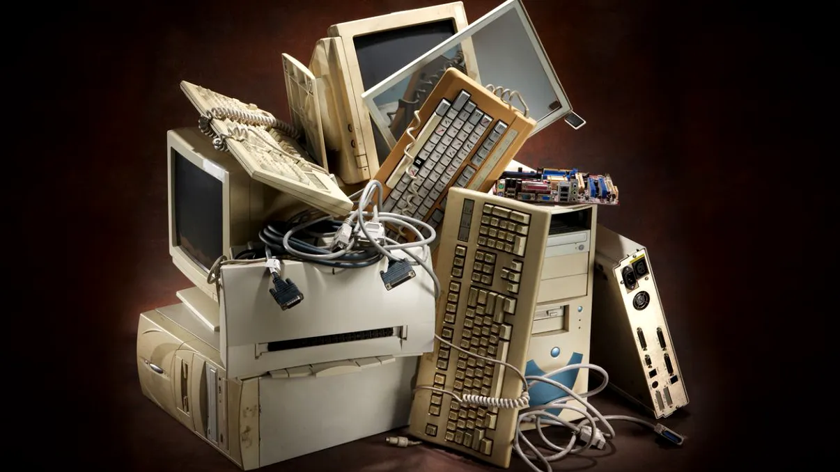 Aproape nimeni nu mai cumpără PC-uri, contrar popularității Windows 10