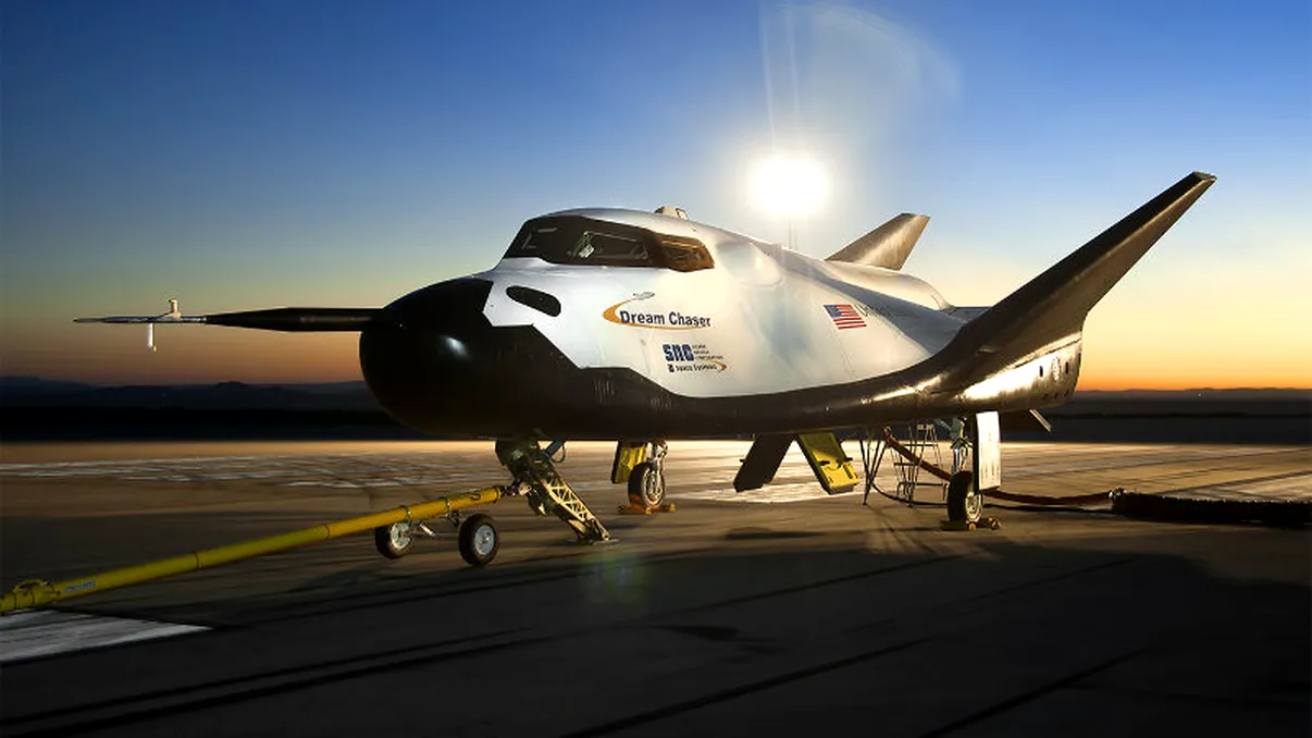 NASA a ales cele trei companii private care să aprovizioneze Stația Spațială Internațională