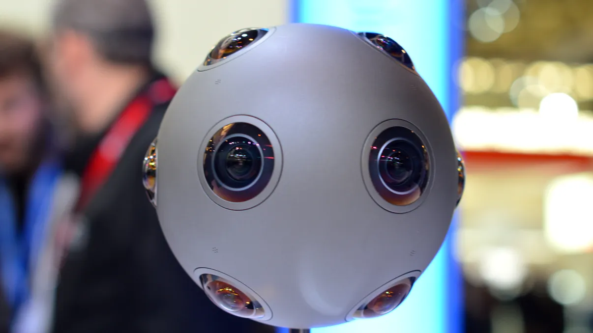 Nokia Ozo VR costă cât un apartament, dar ar putea aduce realitatea virtuală în cinematografe