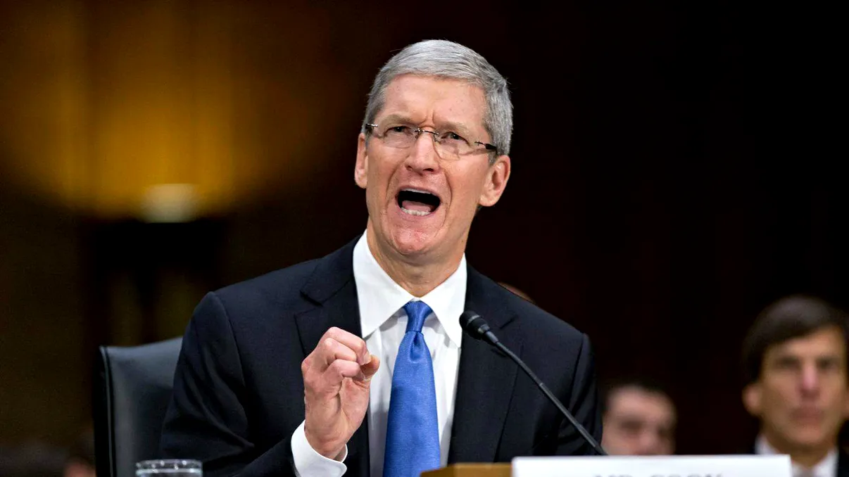 Opinia publică nu este favorabilă celor de la Apple în lupta cu FBI